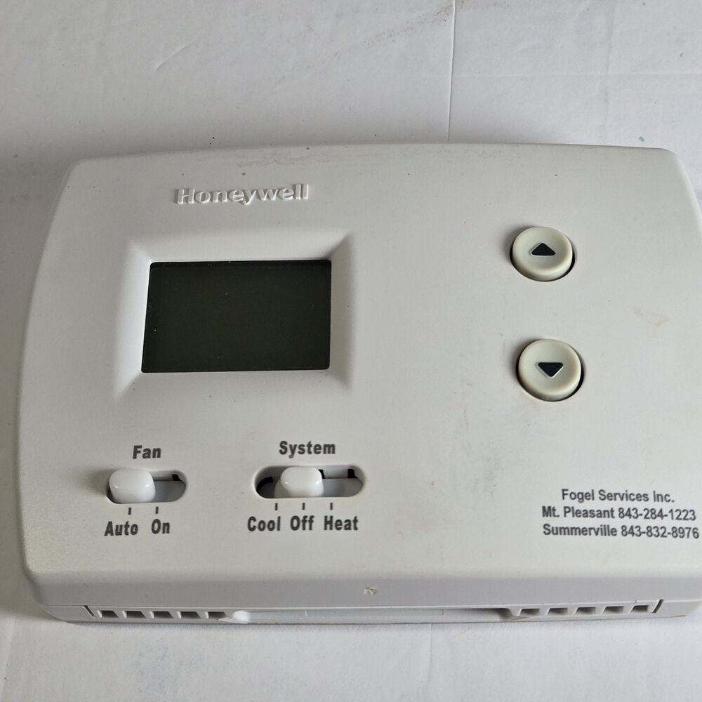 Honeywell TH3110D1008 PRO 3000 Non-Programmable Digital Thermostat 1H/1C w/Plate